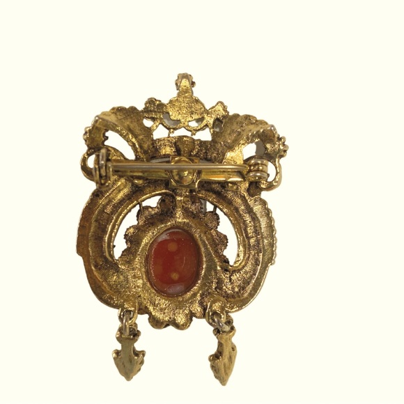 Vintage Cameo Queens Crown Brooch - Picture 4 of 6